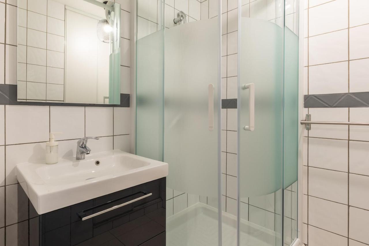 Dify Berlioz - Charpennes Apartment วีเลอร์บาน ภายนอก รูปภาพ
